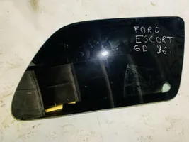 Ford Escort Fenêtre latérale avant / vitre triangulaire 