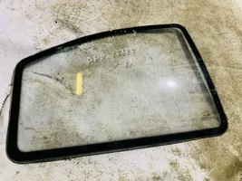 Opel Kadett E Fenêtre latérale avant / vitre triangulaire 