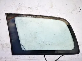 Nissan Sunny Fenêtre latérale avant / vitre triangulaire 
