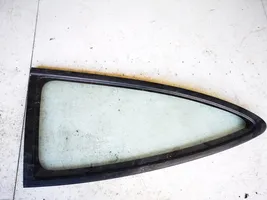 Mazda 323 Finestrino/vetro retro 