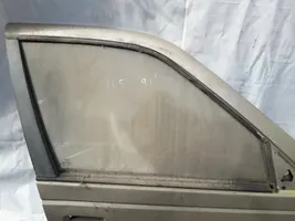 Peugeot 405 Szyba drzwi przednich 
