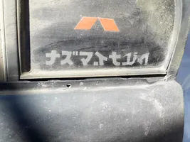 Mitsubishi Carisma Takakulmaikkunan ikkunalasi 