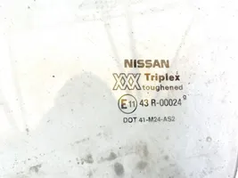 Nissan Primera Pagrindinis priekinių durų stiklas (keturdurio) 