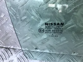 Nissan Almera Tino Vetro del finestrino della portiera posteriore 