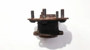 Toyota RAV 4 (XA30) Rear wheel hub 