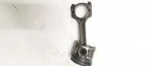 Opel Corsa D Tłok z korbowodem 73502643