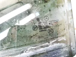Mercedes-Benz GL X164 aizmugurējo durvju stikls 