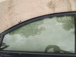 Nissan Note (E11) Vitre de fenêtre porte avant (4 portes) 