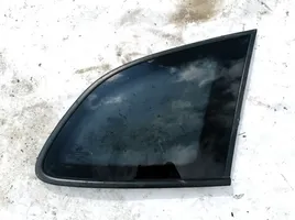 Hyundai Santa Fe Fenêtre latérale avant / vitre triangulaire 
