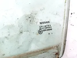 Nissan Primera priekšējo durvju stikls (četrdurvju mašīnai) 