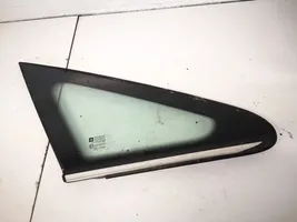 Opel Zafira B Front triangle window/glass 