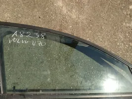 Volvo V70 Front door window glass four-door 