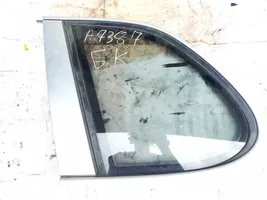 Porsche Cayenne (9PA) Fenêtre latérale avant / vitre triangulaire 