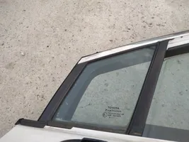 Toyota Avensis T270 Dreiecksfenster Dreiecksscheibe Tür vorne 