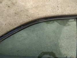 Volkswagen Bora priekšējo durvju stikls (četrdurvju mašīnai) 