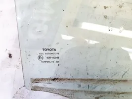 Toyota Avensis T270 Основное стекло задних дверей 