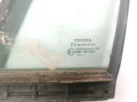 Toyota Avensis T270 Etukolmioikkuna/-lasi 