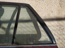 Toyota Avensis T250 Mazais stikls "A" aizmugurējās durvīs 