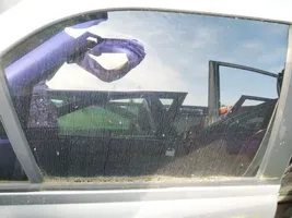 Peugeot 406 aizmugurējo durvju stikls 
