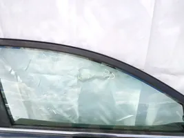 Toyota Avensis T250 Vitre de fenêtre porte avant (4 portes) 