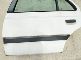 Peugeot 405 Porte arrière baltos