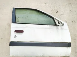 Peugeot 405 Etuovi baltos