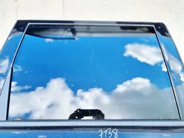 Nissan X-Trail T30 Vetro del finestrino della portiera posteriore 