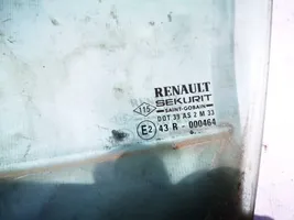 Renault Laguna I Front door window glass four-door 