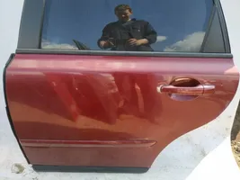 Volvo V50 Задняя дверь raudonos