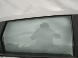 Nissan Qashqai Vetro del finestrino della portiera posteriore 