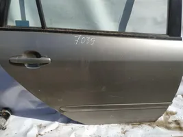 Toyota Corolla Verso E121 Aizmugurējās durvis pilkos