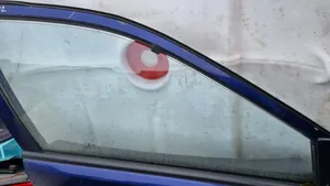 Mazda 323 Etuoven ikkunalasi, neliovinen malli 