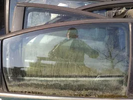 Volkswagen PASSAT B5.5 aizmugurējo durvju stikls 
