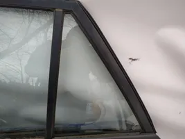 Mazda 323 Fenêtre latérale vitre arrière 
