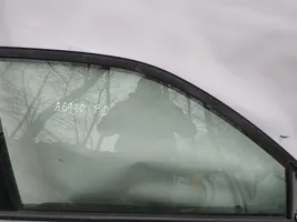 Nissan X-Trail T30 Pagrindinis priekinių durų stiklas (keturdurio) 