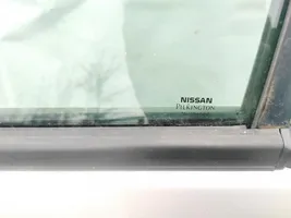 Nissan Almera N16 Szyba drzwi tylnych 