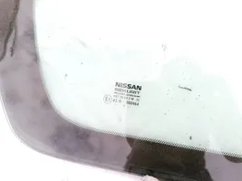 Nissan Almera N16 Takasivuikkuna/-lasi 