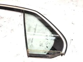 Volkswagen Jetta V Rear vent window glass 