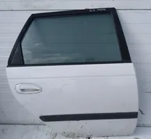 Toyota Avensis T220 Aizmugurējās durvis balta