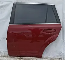 Subaru Outback Takaovi Raudona