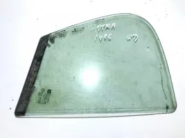 Opel Astra H Rear vent window glass 