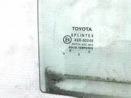 Toyota Avensis T250 Rear door window glass 