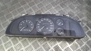 Mazda 323 F Compteur de vitesse tableau de bord 319BC6B55430