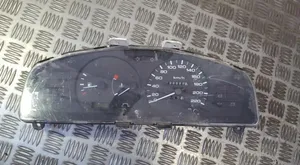 Nissan Sunny Compteur de vitesse tableau de bord 