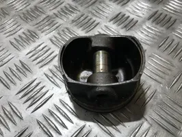 Audi A4 S4 B5 8D Piston 