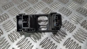 Toyota Avensis T250 Interruttore di controllo della trazione (ASR) tr8801