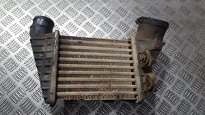 Volkswagen Golf III Chłodnica powietrza doładowującego / Intercooler 