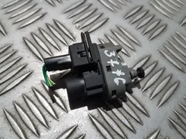 Ford Mondeo Mk III Sensor interruptor de luz de marcha atrás 1s7t13480aa