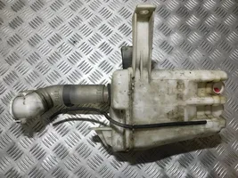 Mitsubishi Galant Réservoir de liquide lave-glace 970819