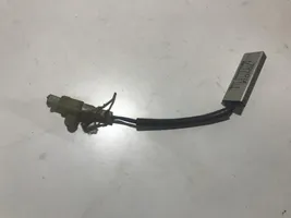 Toyota Corolla E120 E130 Sensor / Fühler / Geber 8879028010